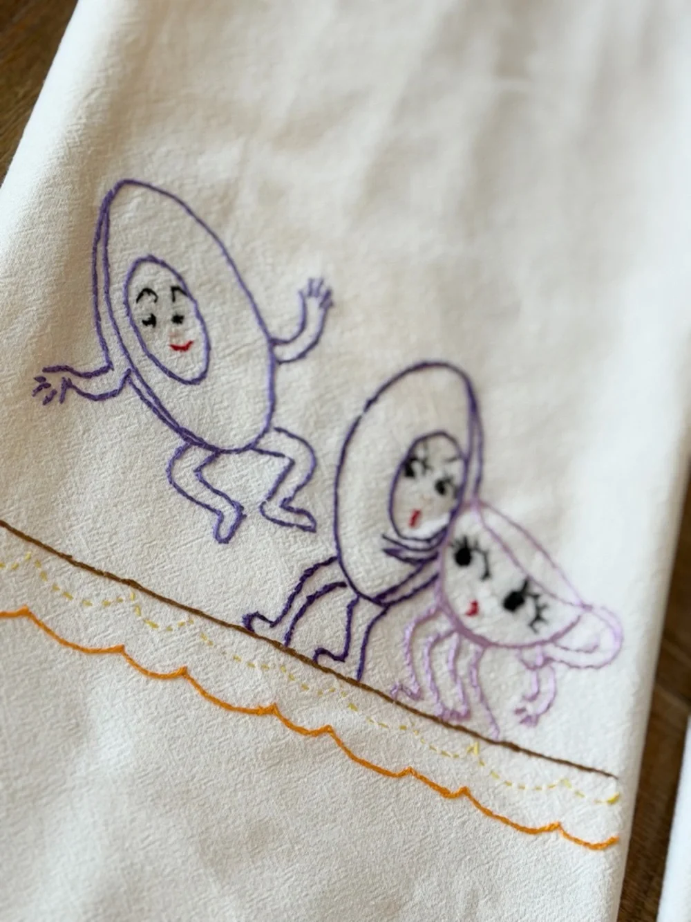 2 Vintage Embroidered Kitschy Dish Towels. Humpty Dumpty | Hand Stitched | 35x19